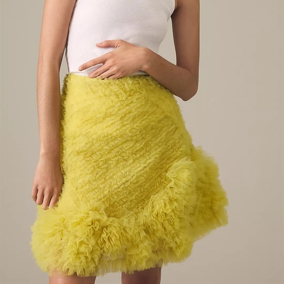 NWT Anthropologie Let Me Be Tulle Mini Skirt Yellow Size XS - Picture 3 of 4